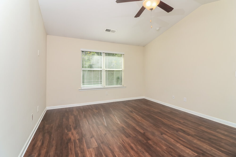 Building Photo - 374 Darbys Run Ct