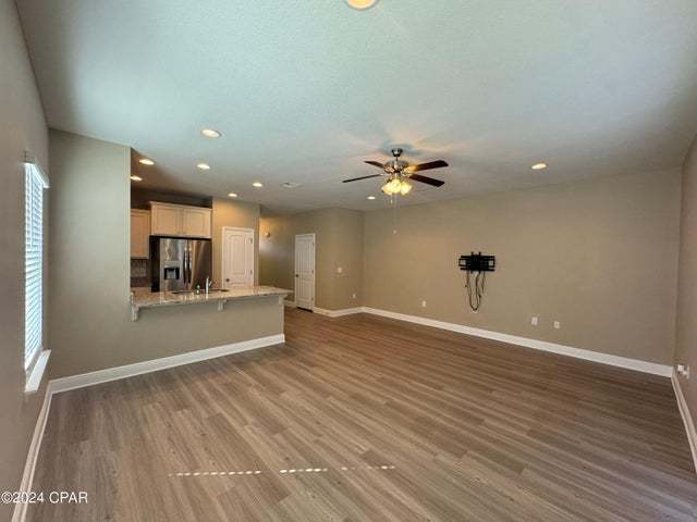 Building Photo - BEAUTIFUL beachside 3/2 Townhome near Hath...