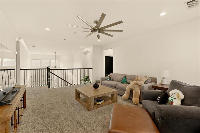 Building Photo - 1107 Devonshire Drive South