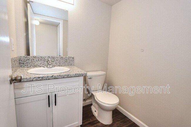 Building Photo - 5820 Alorn Ln
