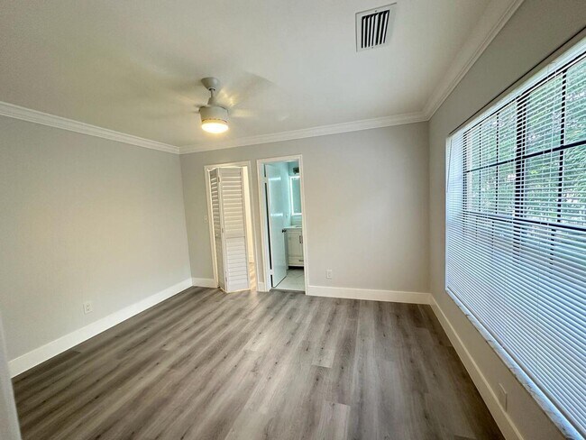 Building Photo - 356 Prestwick Cir