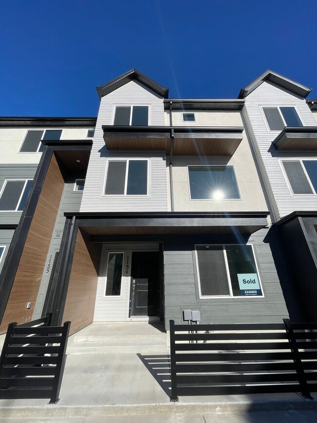 Building Photo - Beautiful New 4-Bedroom, 3-Bathroom Townhouse