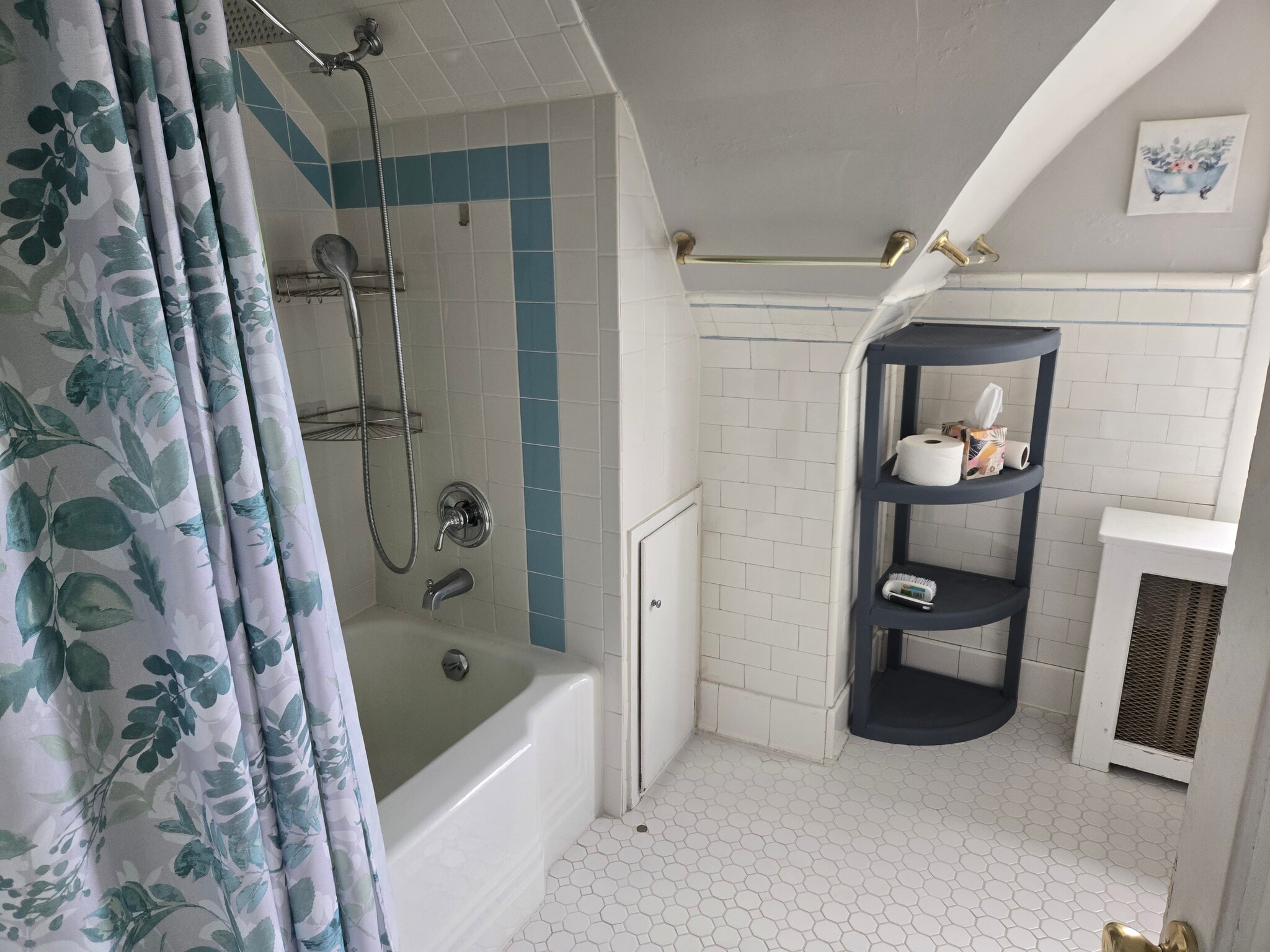 Bathroom - 1702 Penn Ave