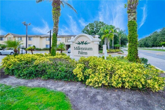 Building Photo - 2/2 Condo in Millenium Palms