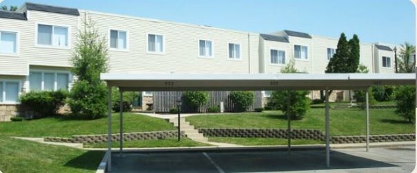 Primary Photo - Candlelite Apartments