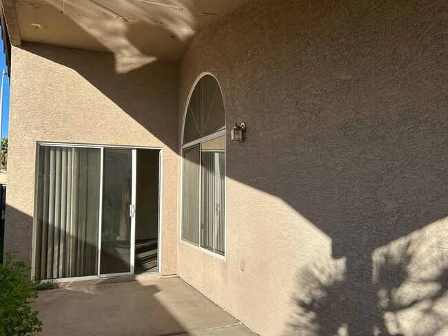 Building Photo - 4773 W Dublin Ct