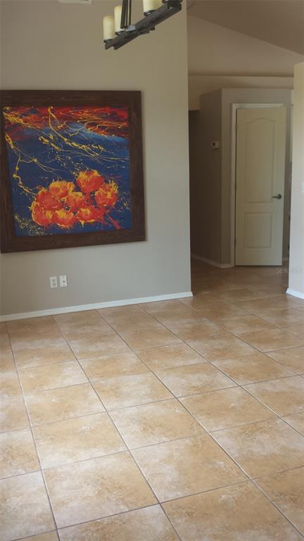 Building Photo - 404 Hazel Cir