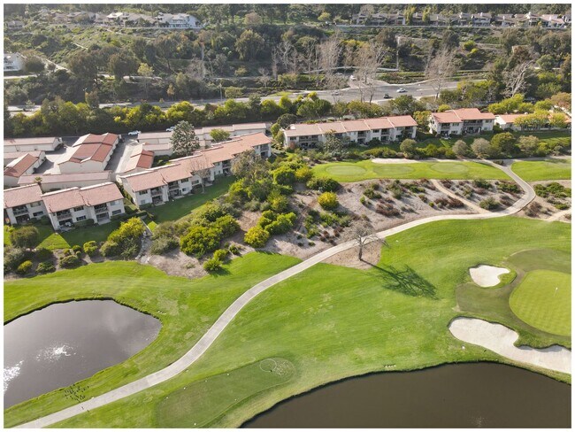 Building Photo - GORGEOUS VIEW CONDO ON THE GOLF COURSE!!!