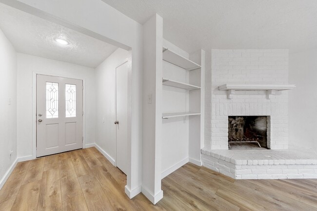 Primary Photo - 2718 Quiver Ln