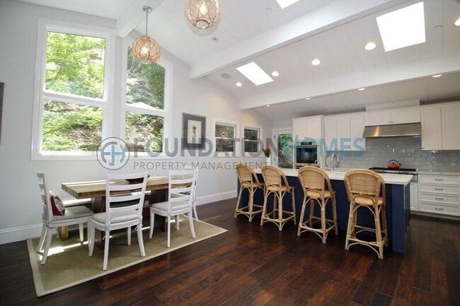 Building Photo - 40 Seafirth Rd