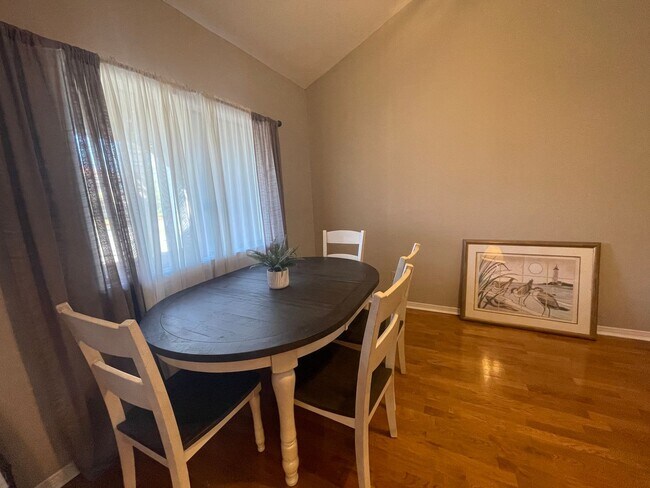 Building Photo - For Lease - Fully Furnished 2 BR | 1.5 BA Townhome in PCB!