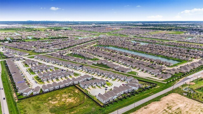 Building Photo - 3923 Calasso Ct