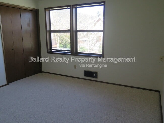 Building Photo - 1127 NW 63rd St