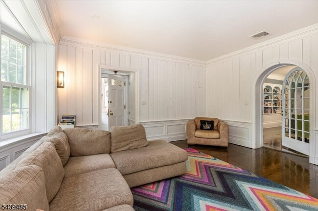 Building Photo - 263 Tillou Rd