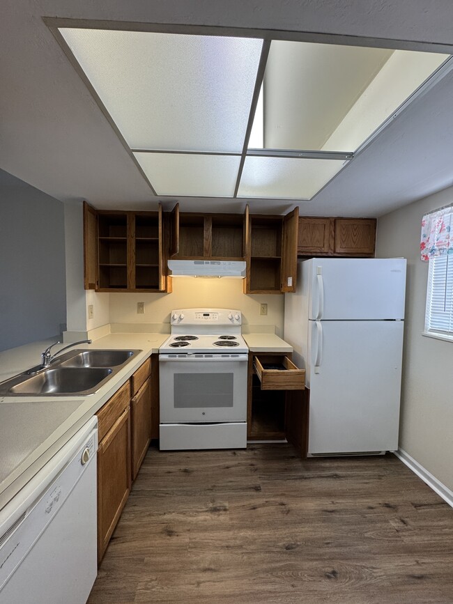 Building Photo - 1101 2nd Ave N