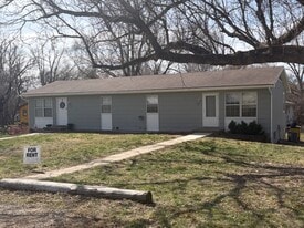 Building Photo - 1215 N 7th St