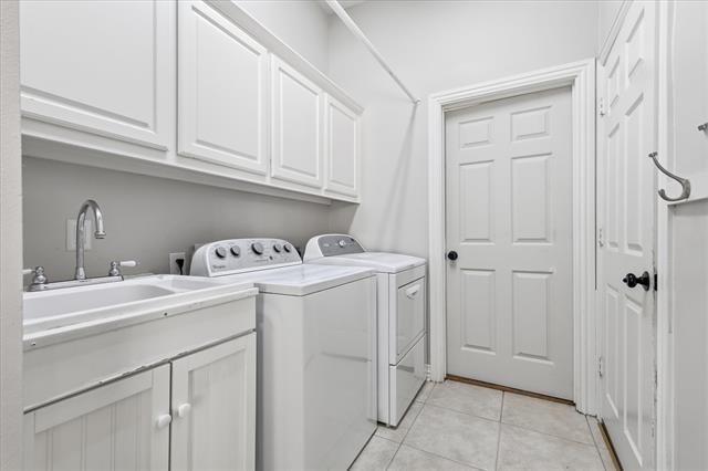 Building Photo - 1405 Salado Dr