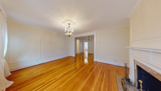 Building Photo - 311 Tappan St