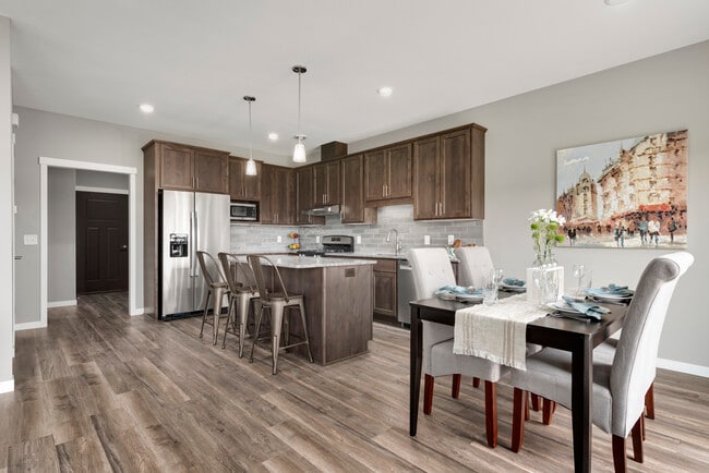 Building Photo - Arbor Trails Townhomes