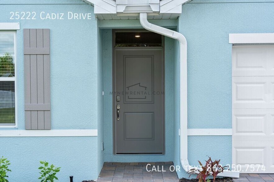 Building Photo - 25222 Cadiz Dr