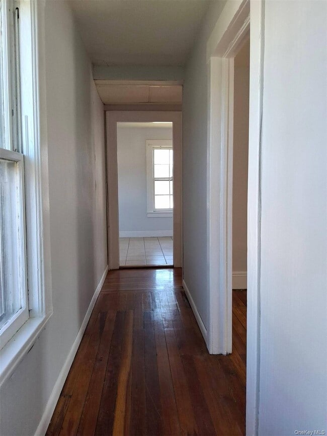 Building Photo - 34 Main St