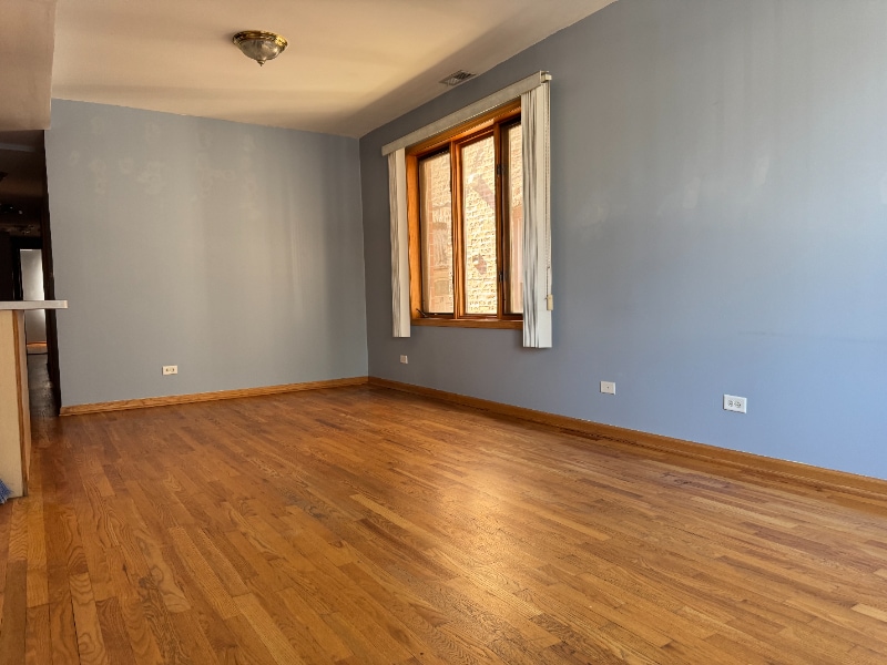 Building Photo - 3714 S Hermitage Ave