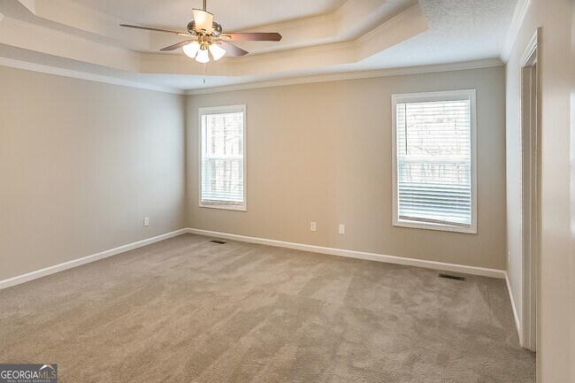 Building Photo - 100 Creekside Cir
