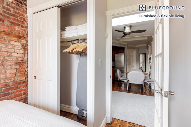 Building Photo - 234 E 14th St