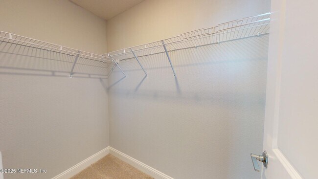 Building Photo - 307 Killarney Ave