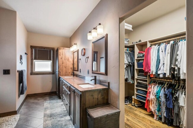 Building Photo - Glacier Ranch Home Available August 1