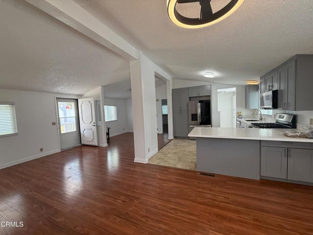 Building Photo - 6087 E Los Angeles Ave