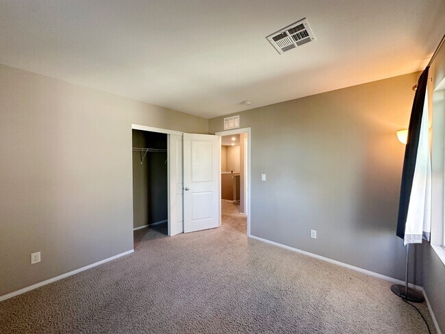 Building Photo - 10997 Prudhoe Bay St