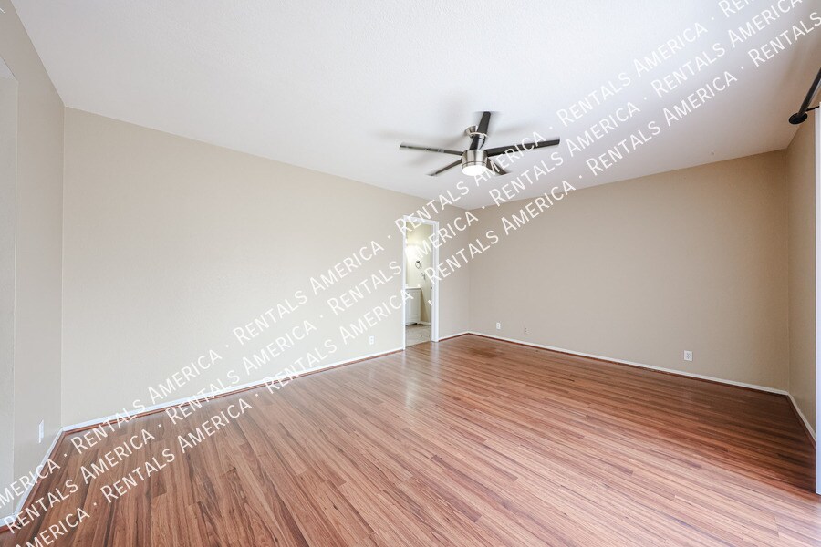 Building Photo - 6631 N 84th Dr