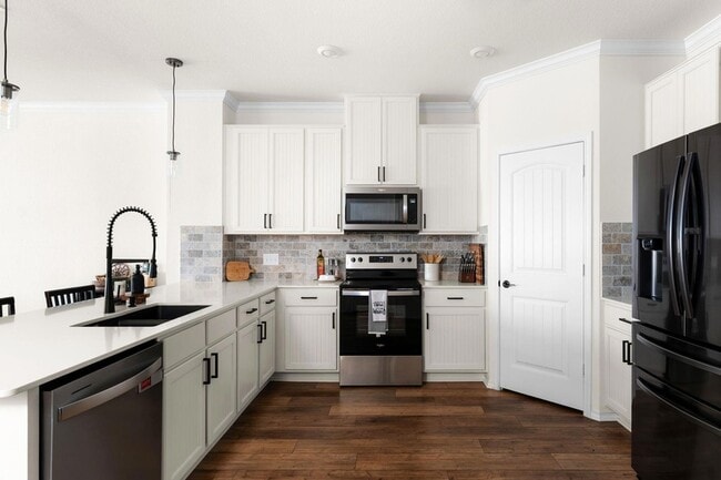 Building Photo - 7810 Song Sparrow Dr.