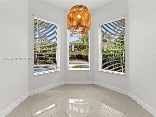 Building Photo - 1819 Mariners Ln