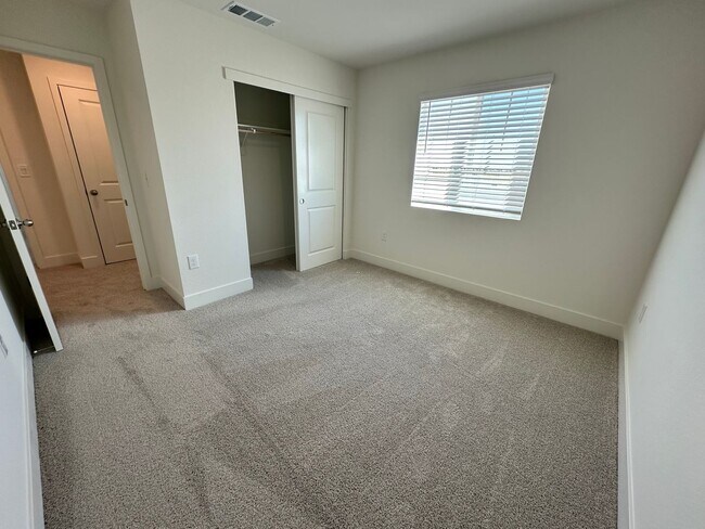 Building Photo - 7820 Rivermeadow Wy