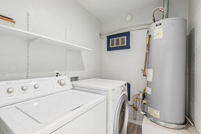 Building Photo - Beautiful 4 Bedroom Home Near Old Town Scottsdale & ASU