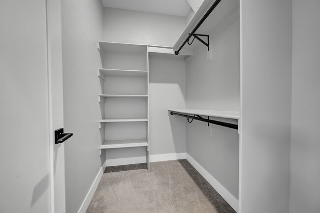 Building Photo - $3,400.00 - 2 Bedrooms, 3 Bathrooms, Townh...