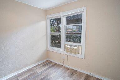 Building Photo - 342 Vine St