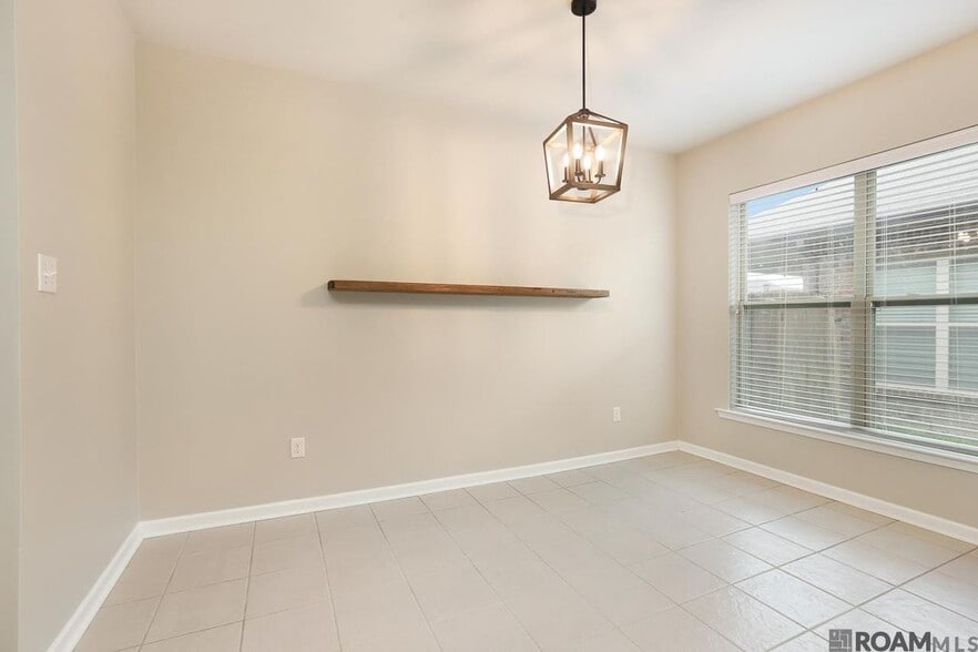 Building Photo - 42451 Baystone Ave