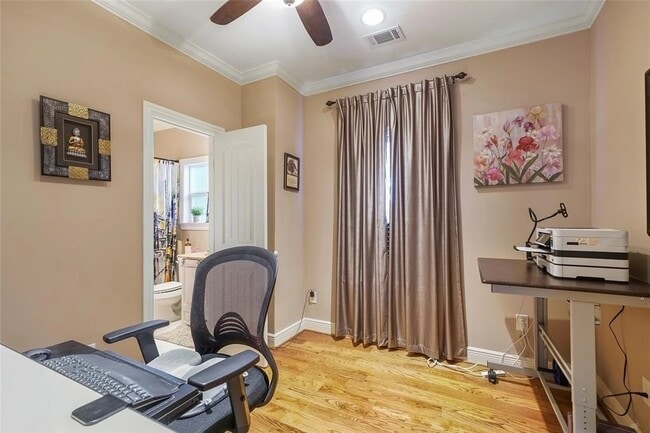 Building Photo - 1420 E 31st St