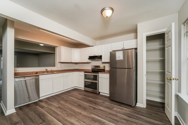 Building Photo - 7 Holly Leaf Ct