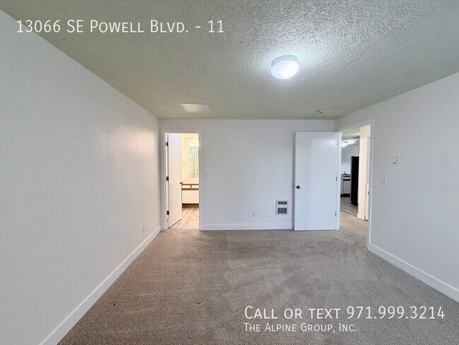 Building Photo - 13066 SE Powell Blvd