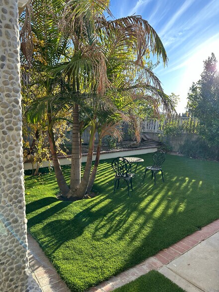 Primary Photo - 22970 Crespi St