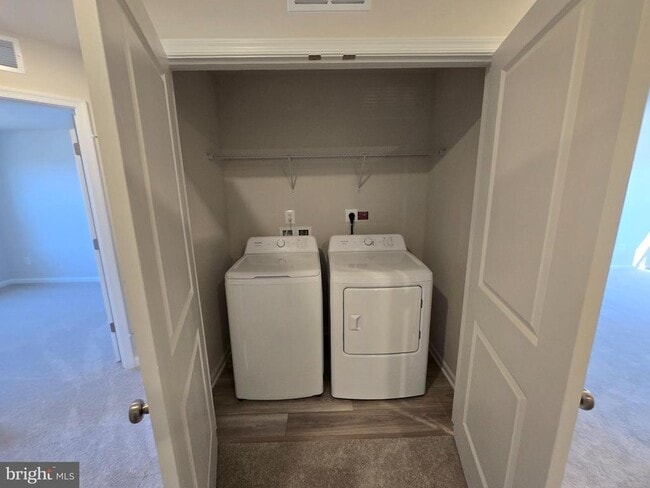 Building Photo - 1324 Red Clover Ln