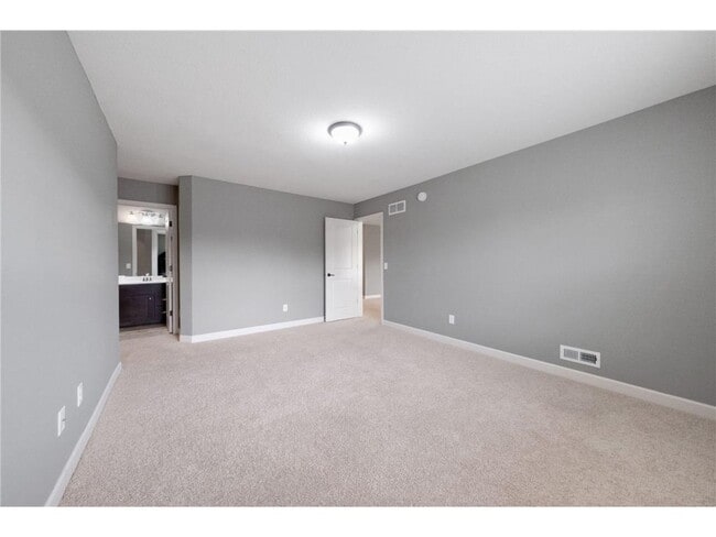 Building Photo - 16810 51st Pl N