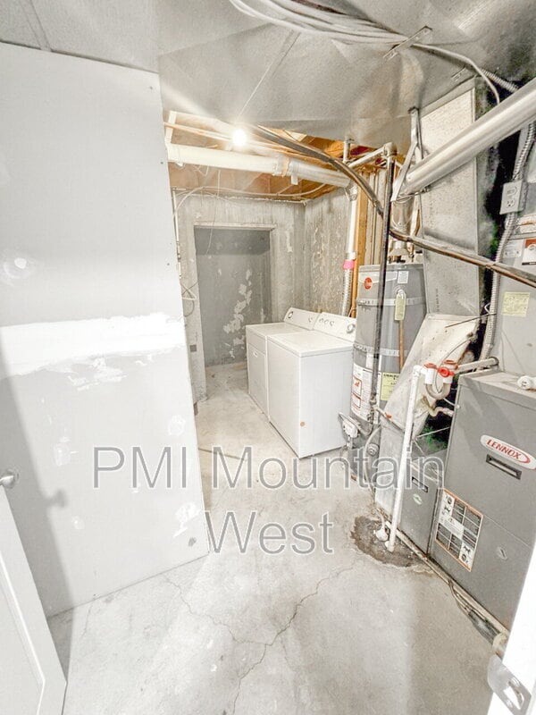 Building Photo - 36 Orchard Ln