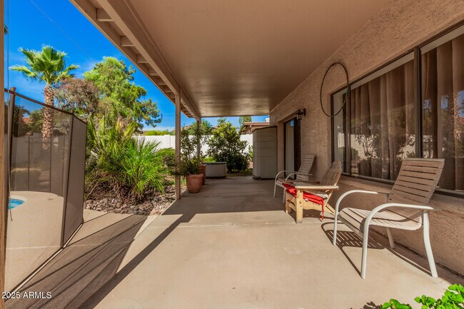 Building Photo - 816 E Forest Hills Dr