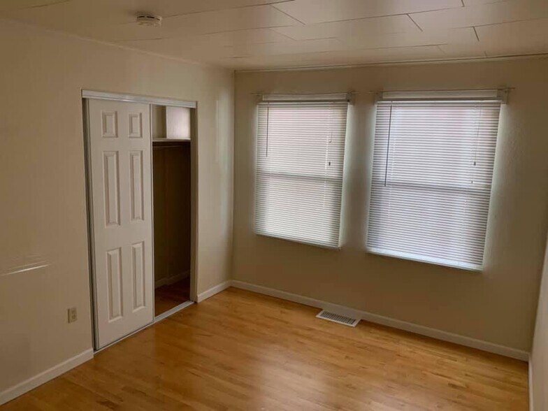 Building Photo - 1405 Worden Ave
