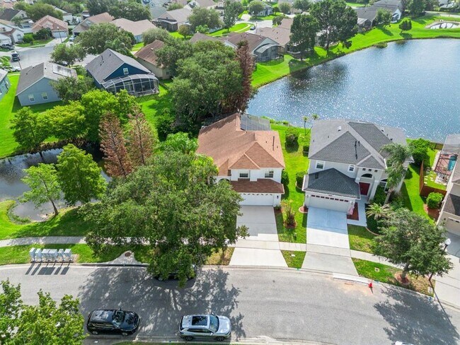 Building Photo - 13635 Waterhouse Way